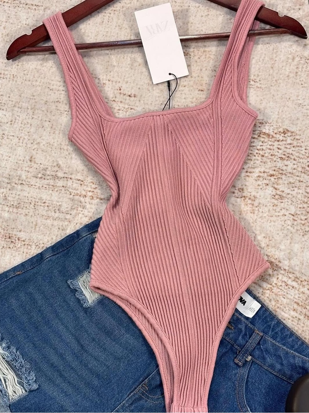 Zara Ribbed Square Neck Bodysuit in Dusty Rose. NWT SIZE S